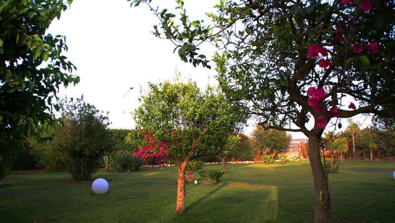 Villa Savarino วิตตอเรีย ภายนอก รูปภาพ